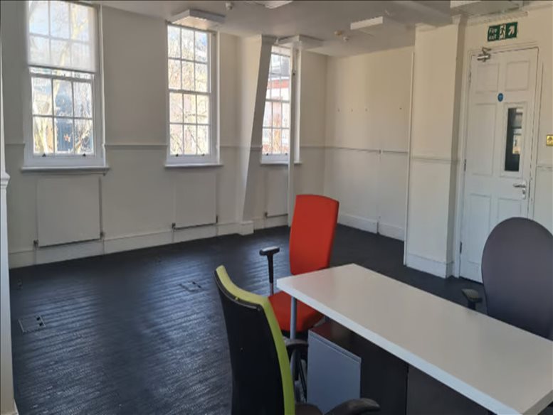 Fleet Street Office Space for Rent on 5 Holborn Circus, Thavies Inn House