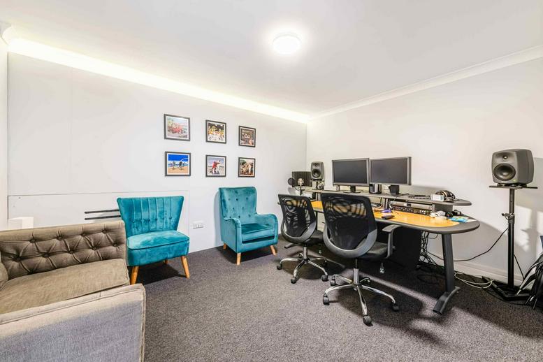 28, Hanbury Street Office Space Aldgate East