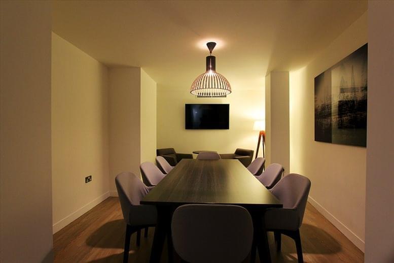 This is a photo of the office space available to rent on 32 Threadneedle Street, City of London