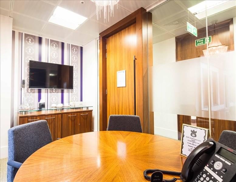 Photo of Office Space on 20 Little Britain St Pauls