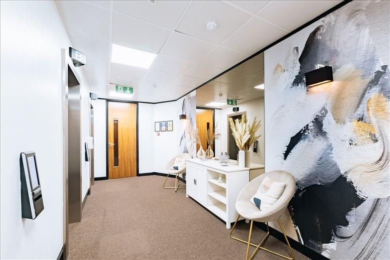 Image of Offices available in Bank: Birchin Court, 20 Birchin Lane, City of London