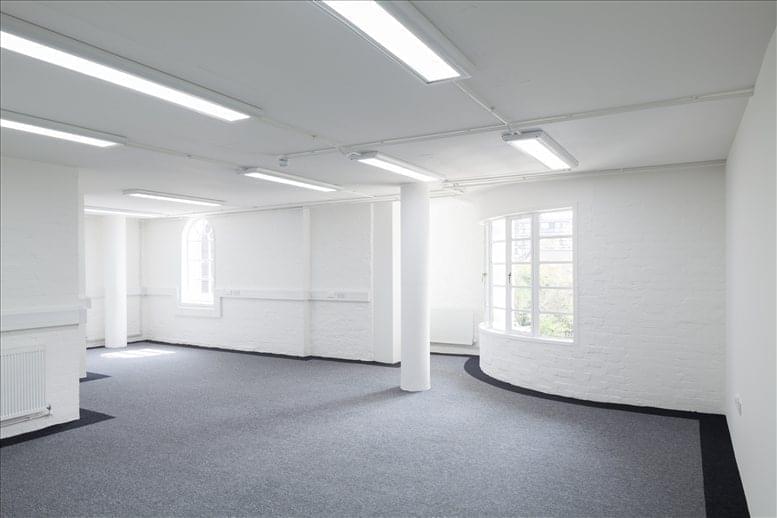 Photo of Office Space on 14 Chillingworth Road Islington