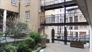 Photo of Office Space on Thorpes Yard, 61 Wapping Wall - Wapping