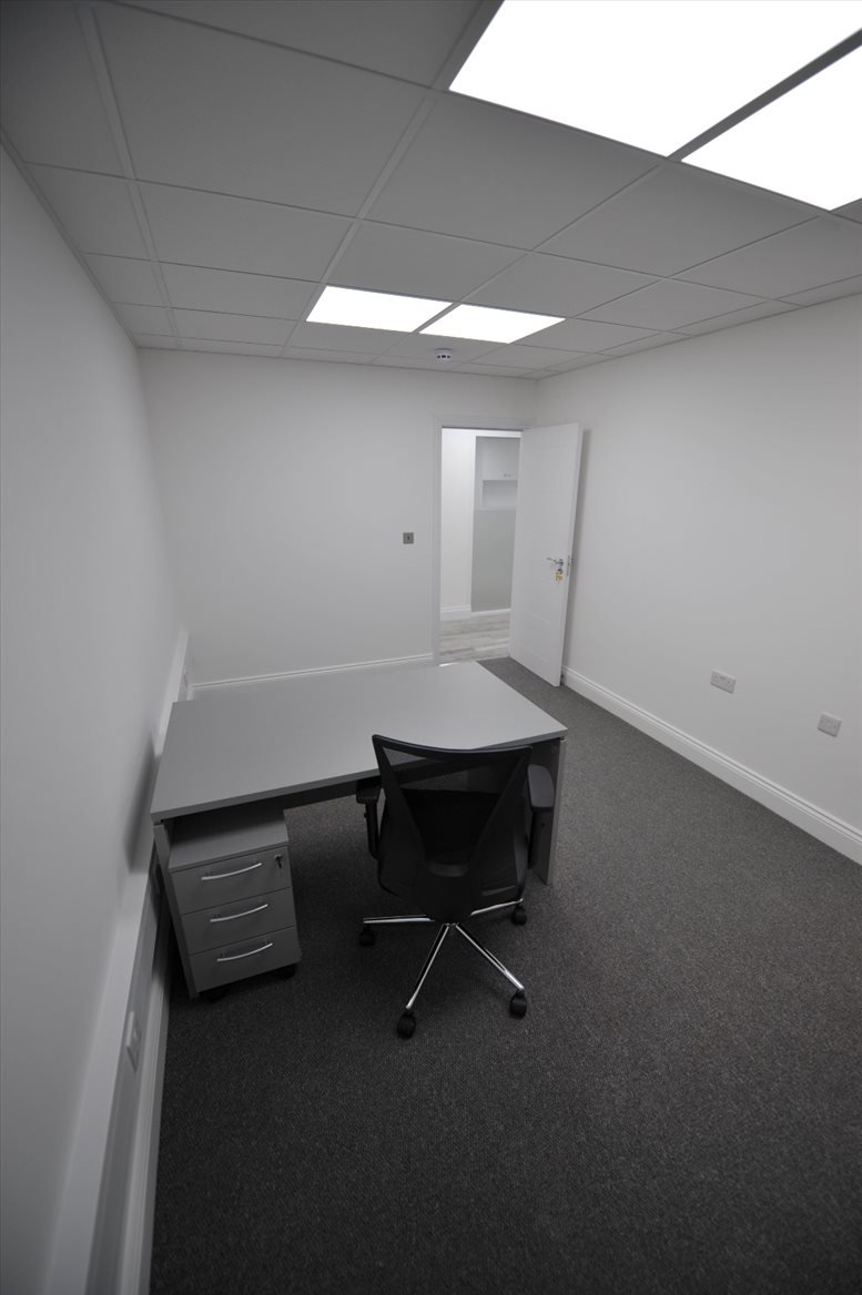 18-20 Commercial Way Office Space Park Royal