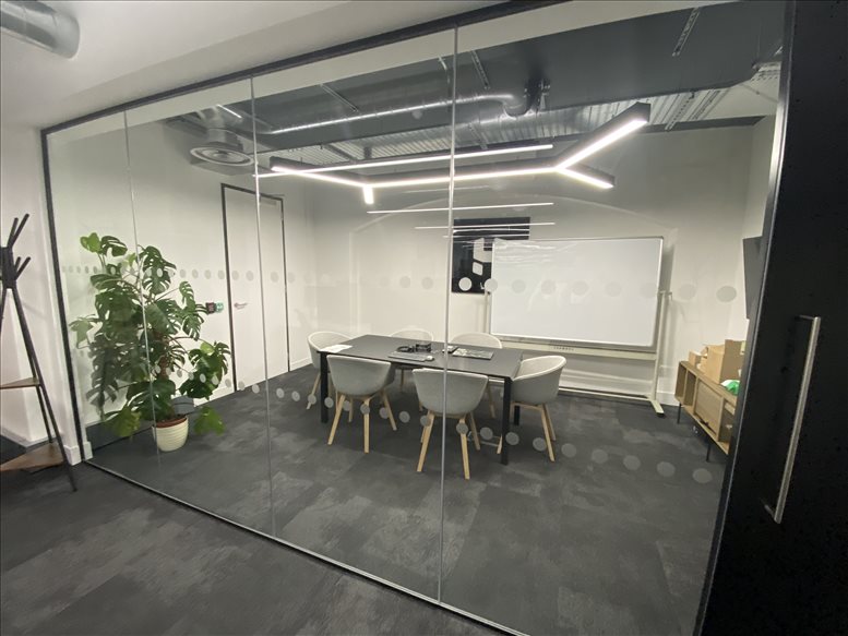 Image of Offices available in Clerkenwell: 18-20 Farringdon Lane, Farringdon