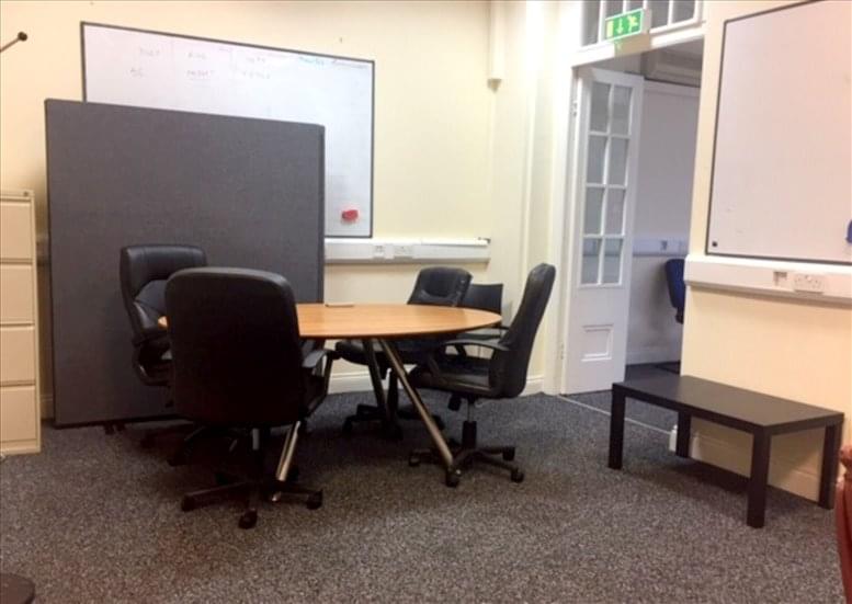 This is a photo of the office space available to rent on 282 Earls Court Road